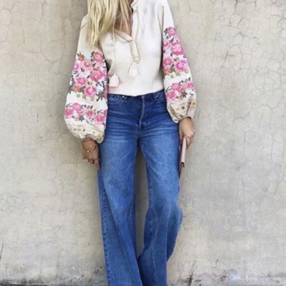 CLEARANCE/LAST ONE🎉LA ISLA BONITA Bohemian Floral Top - Picture 3 of 6